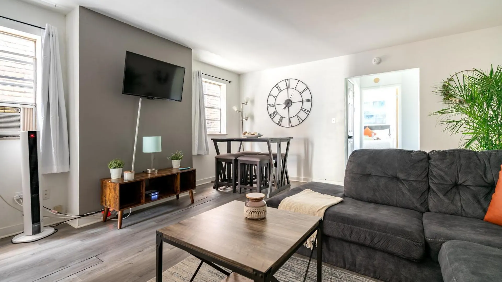 Short North Convention Private Parking Pets Apartment Columbus